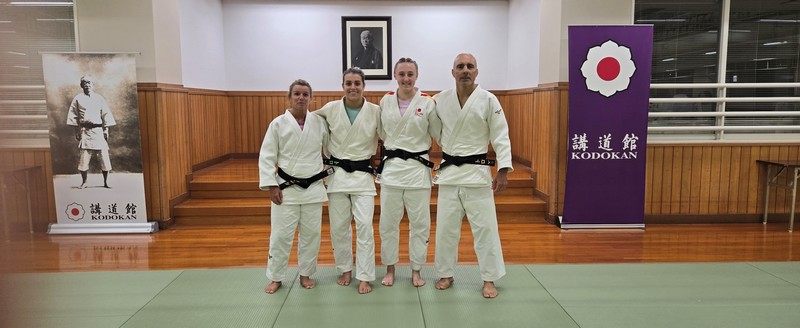 5 Navarros entrenando en Japón. 08-09-25